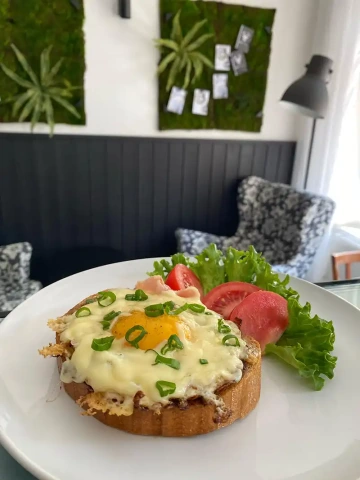 Cafe Bistro No. 111 | Slaný